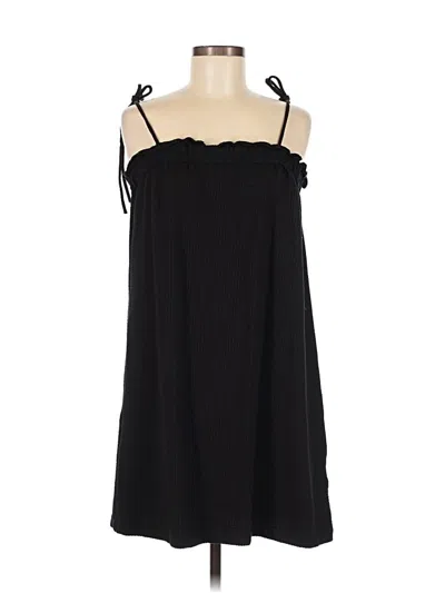 Pre-owned H&m Casual Dress In Black