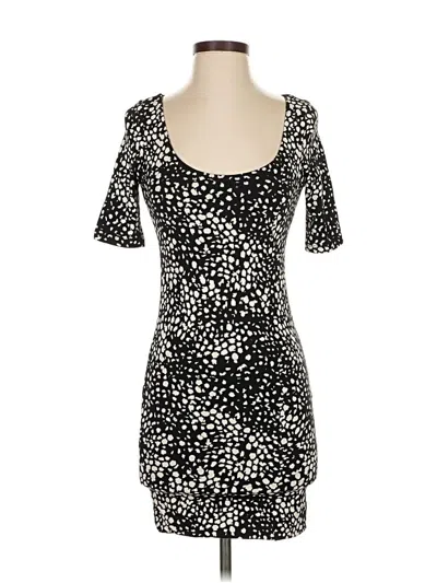 Pre-owned H&m Casual Dress In Black