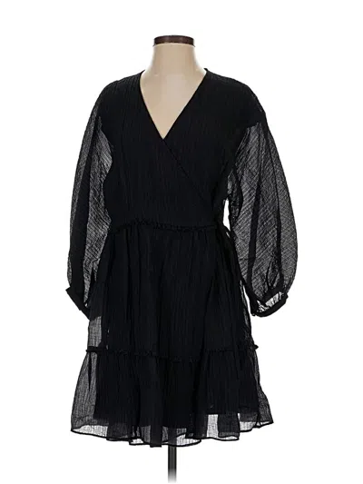 Pre-owned H&m Casual Dress In Black