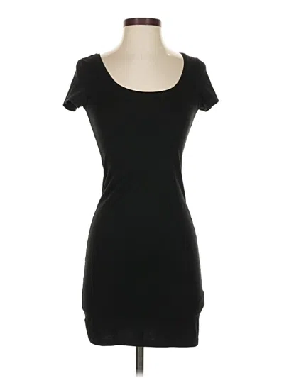 Pre-owned H&m Casual Dress In Black