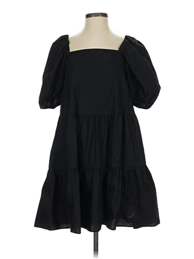 Pre-owned H&m Casual Dress In Black