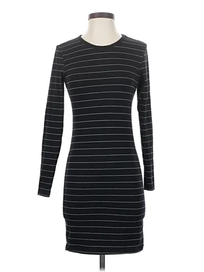 Pre-owned H&m Casual Dress In Black