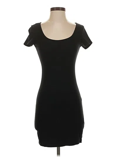 Pre-owned H&m Casual Dress In Black