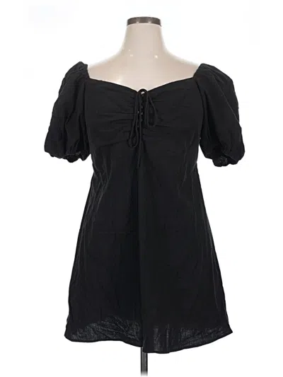 Pre-owned H&m Casual Dress In Black
