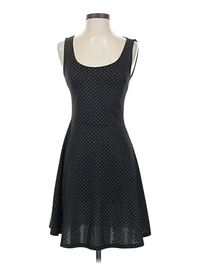 Pre-owned H&m Casual Dress In Black