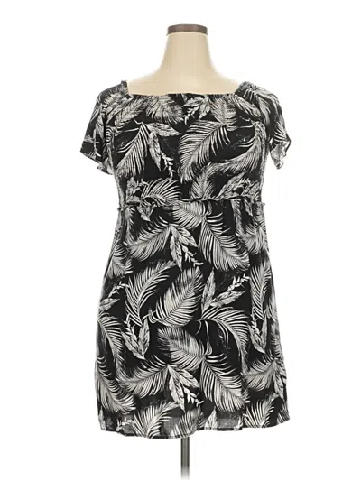 Pre-owned H&m Casual Dress In Black