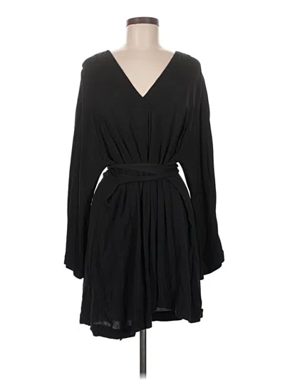 Pre-owned H&m Casual Dress In Black