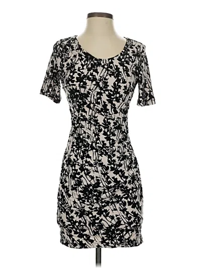 Pre-owned H&m Casual Dress In Black