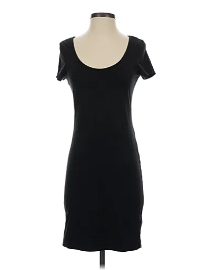 Pre-owned H&m Casual Dress In Black