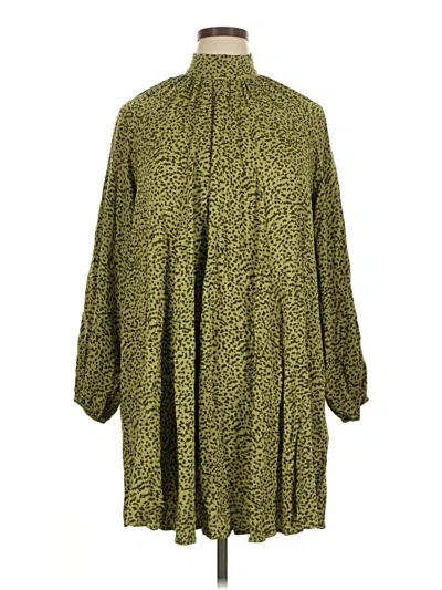 Pre-owned H&m Casual Dress In Green
