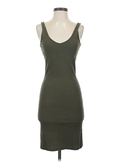 Pre-owned H&m Casual Dress In Green