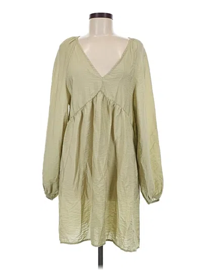 Pre-owned H&m Casual Dress In Green