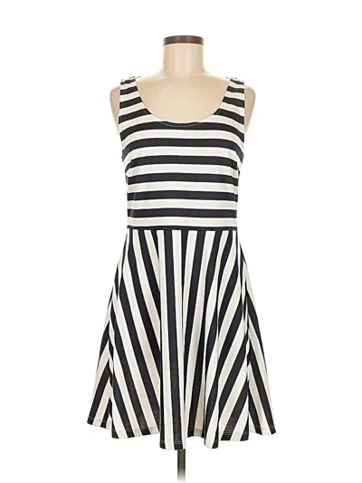 Pre-owned H&m Casual Dress In White
