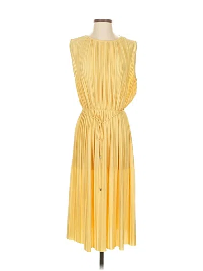 Pre-owned H&m Casual Dress In Yellow