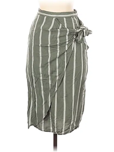 Pre-owned H&m Casual Skirt In Green