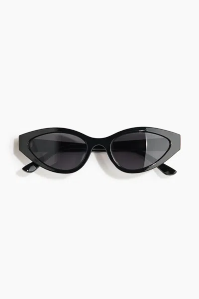 H&m Cat-eye Sunglasses In Black