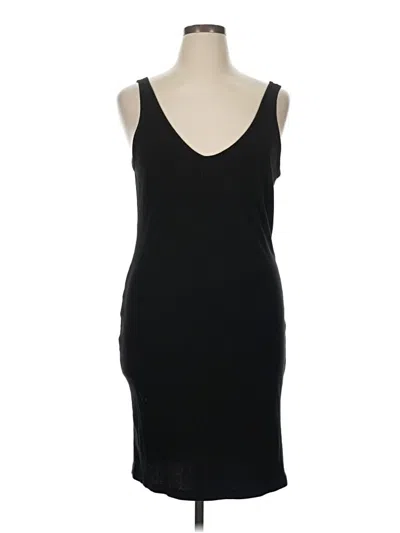 Pre-owned H&m Cocktail Dress In Black