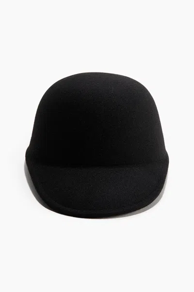 H&m Felted Cap In Black