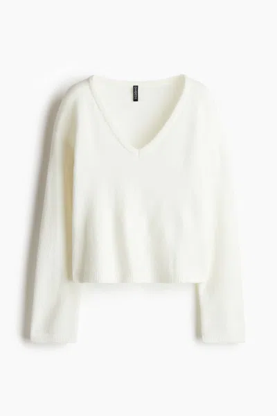 H&m Fine-knit V-neck Sweater In Neutral