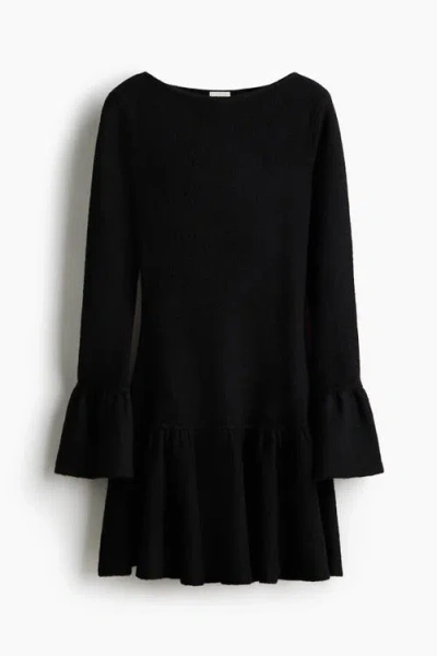 H&m Flounced Rib-knit Dress In Black