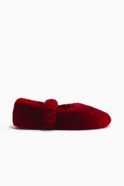 H&m Fluffy Slippers In Red