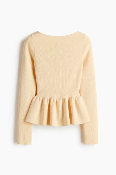 H&m Knitted Peplum Top In Neutral