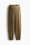 H&m Mama Pull-on Balloon Trousers In Green
