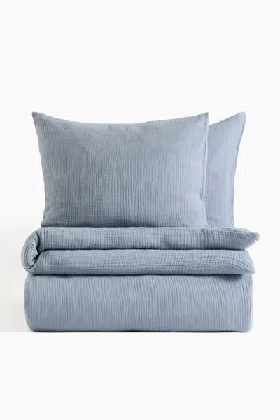 H&m Muslin King/queen Duvet Cover Set In Blue
