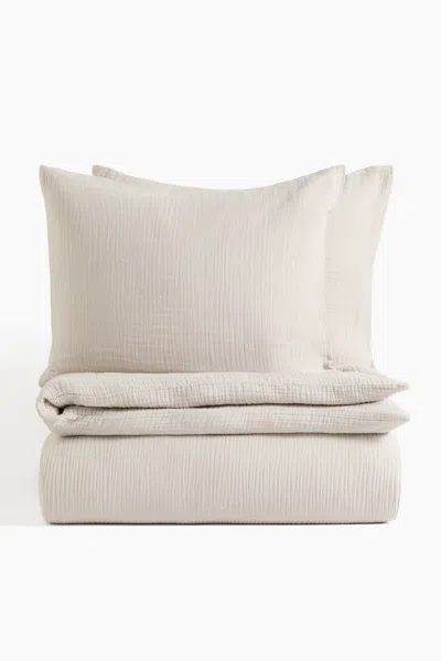 H&m Muslin King/queen Duvet Cover Set In Neutral