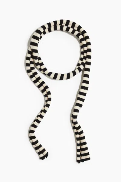 H&m Narrow Scarf In Black/striped