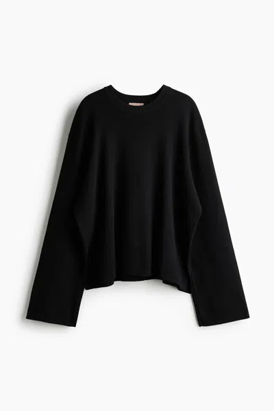 H&m Oversized Fine-knit Sweater In Black