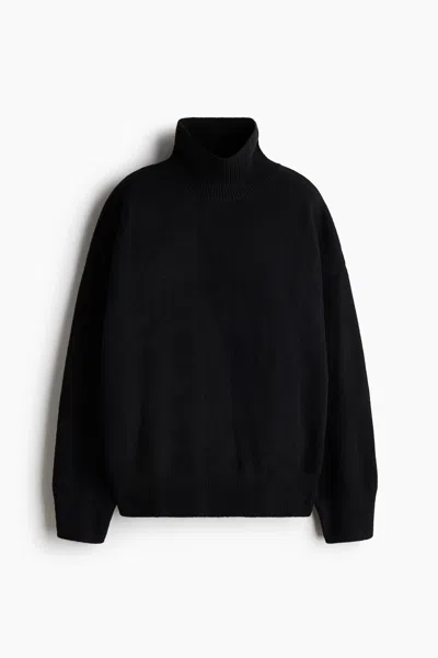 H&m Oversized Mock-turtleneck Sweater In Black