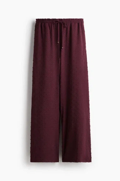 H&m Plumeti Drawstring Trousers In Burgundy