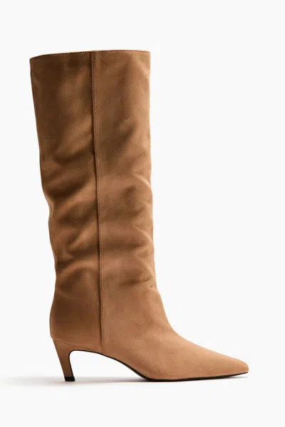 H&m Pointed Boots In Beige