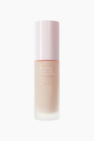 H&m Prowear Flawless Foundation In 10.5 W