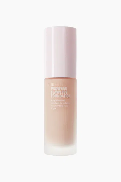 H&m Prowear Flawless Foundation In 17.0 C