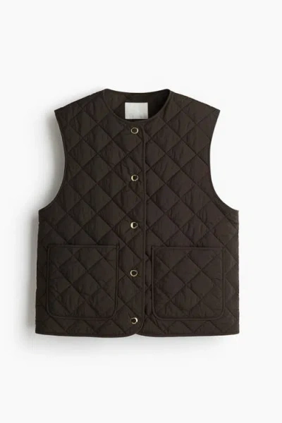 H&m Quilted Gilet In Black