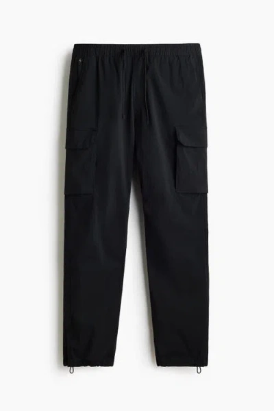 H&m Regular Fit Cargo Trousers In Black