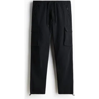 H&m Regular Fit Nylon Cargo Trousers In Black