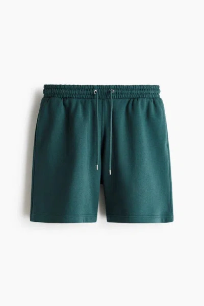 H&m Regular Fit Shorts In Green