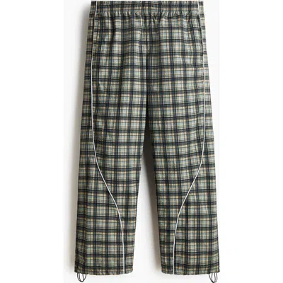 H&m Relaxed Fit Nylon Track Pants In Pattern