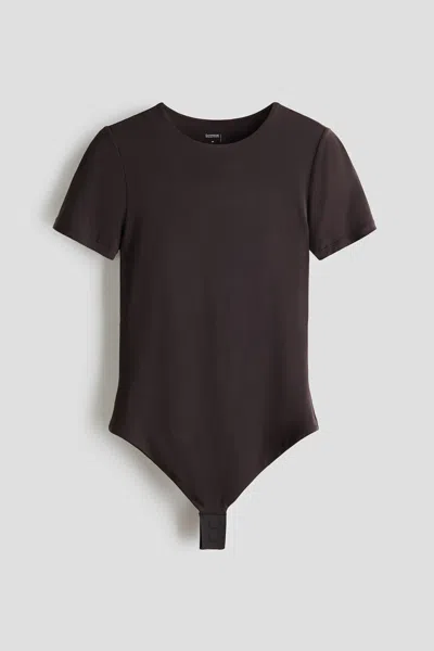 H&m Sculpting Short-sleeved Thong Bodysuit In Black