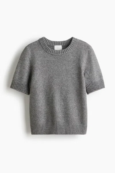 H&m Short-sleeved Sweater In Gray