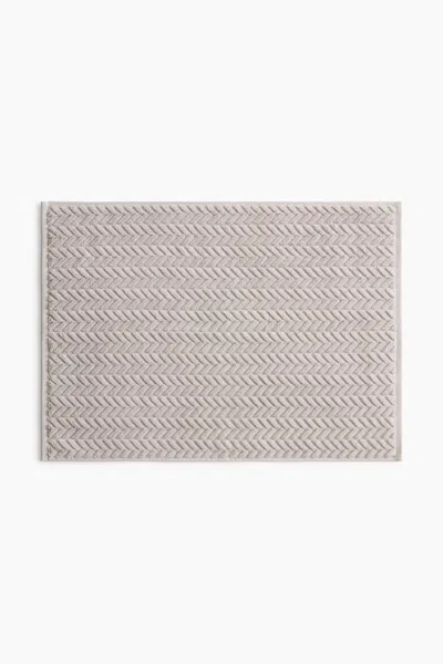 H&m Textured Bath Mat In Neutral