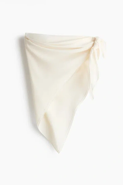 H&m Triangle Scarf In White