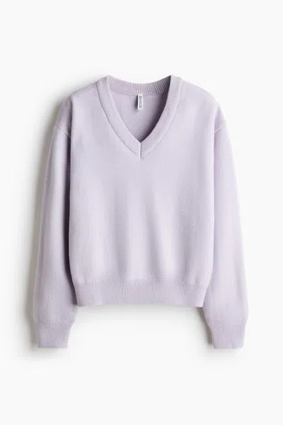 H&m V-neck Sweater In Purple