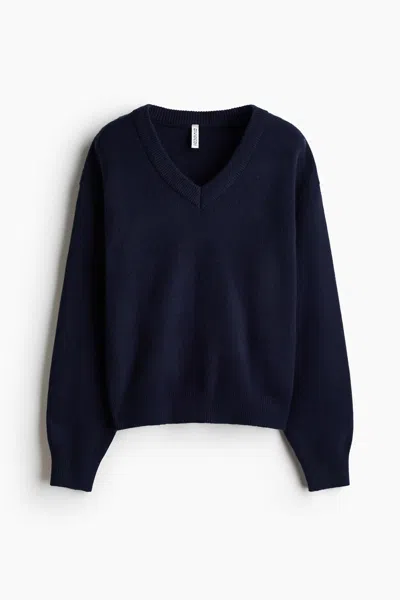 H&m V-neck Sweater In Blue