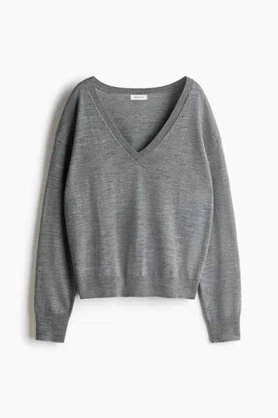 H&m Oversized V-neck Sweater In Gray