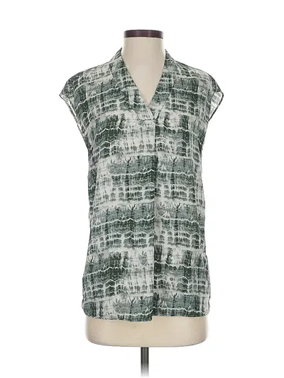 Pre-owned H By Halston Sleeveless T-shirt In Green