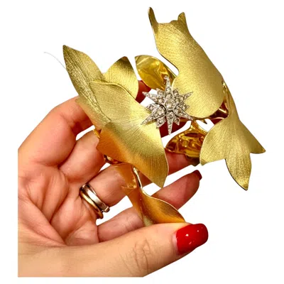 Pre-owned H. Stern 18k Yellow Gold Wide Foliate Cuff With Diamond Connecting Links By